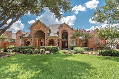 Photo of 5304 SEASCAPE Lane, Plano, TX 75093 (MLS # 21088048)