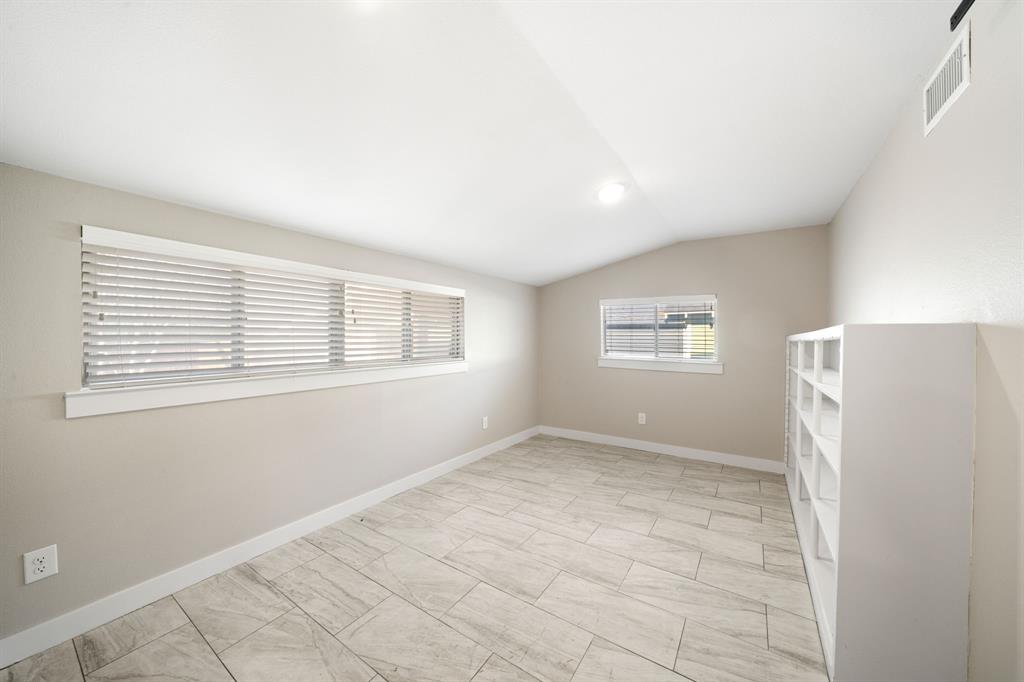 Cerf Ennis - Residential