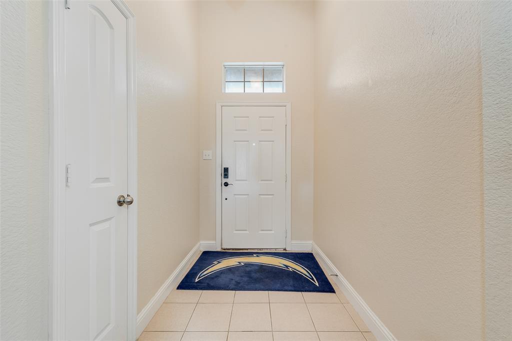1601 Applegate Way