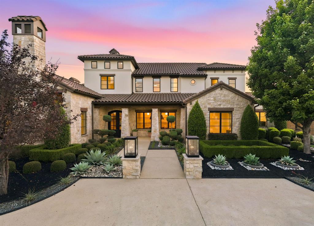 1813 Genevieve Court