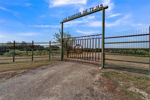 25270 STATE HIGHWAY 6, HICO, TX 76457 - Image 4784afd185dcdde006d56f1bf0dcbfe2/559149928