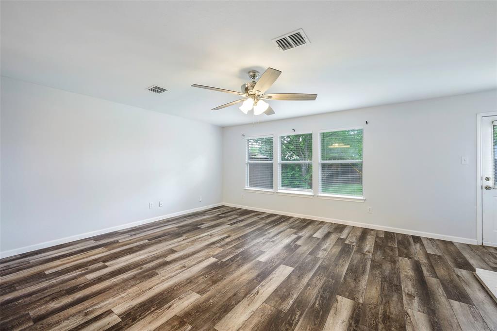 2805 High Pointe Boulevard