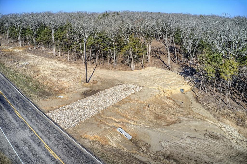 Charli Mo Ests - Land