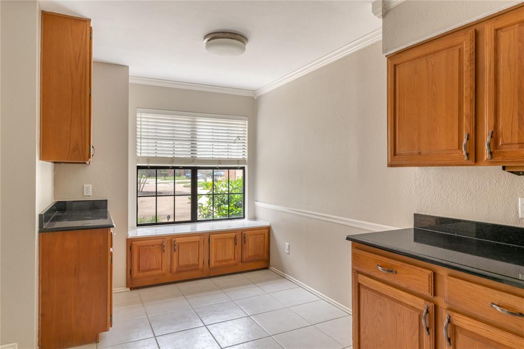 402 Santa Fe Trail 37