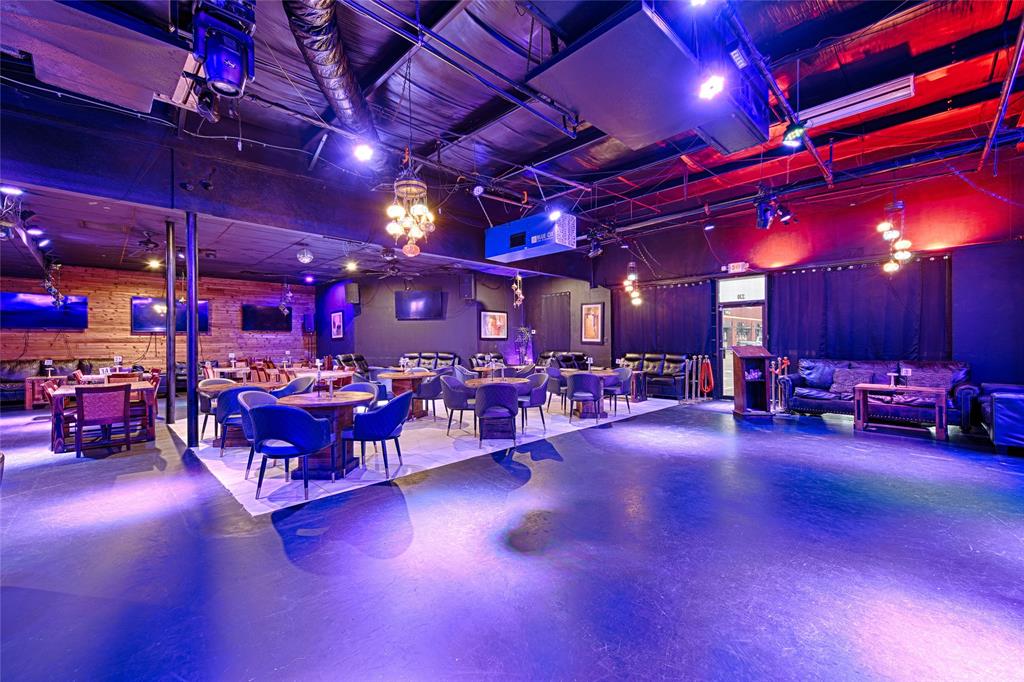 1201 Main Street 230