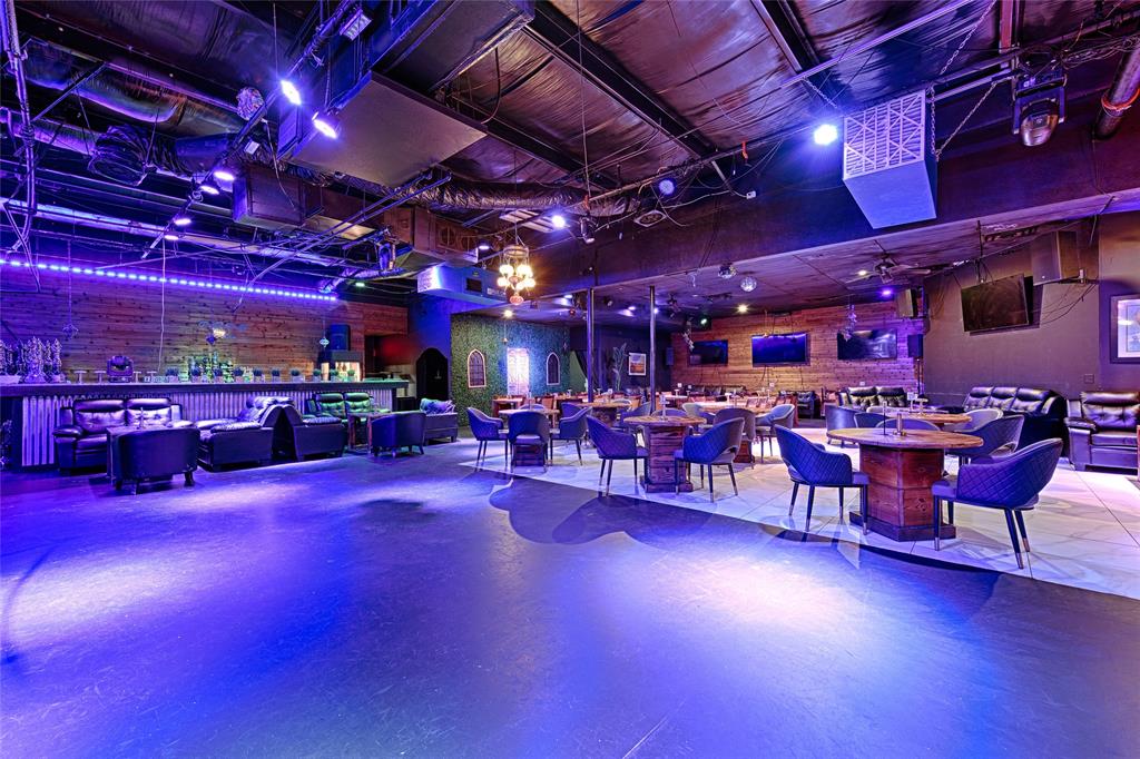 1201 Main Street 230