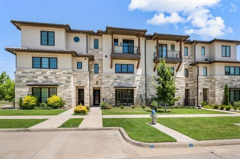 Photo of 424 Northwood Drive, Flower Mound, TX 75022 (MLS # 21016222) Photo of 424 Northwood Drive, Flower Mound, TX 75022 (MLS # 21016222)