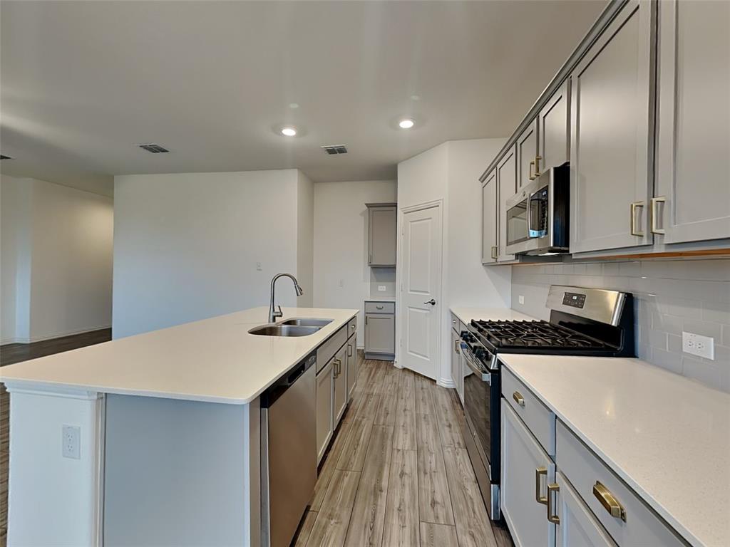 Preserve At Honeycreek Ph 1 - Residential Lease