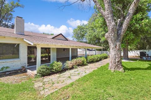 A home in Benbrook