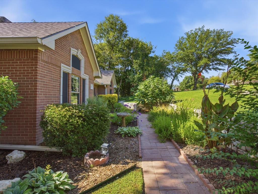 201 Coach House Circle