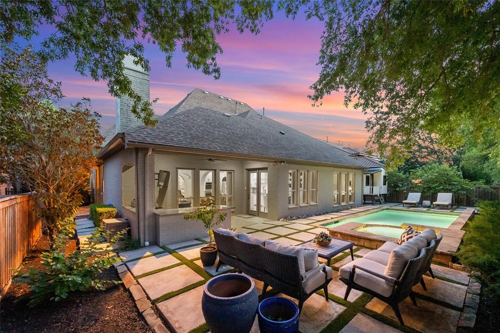 3662 Hickory Grove Lane