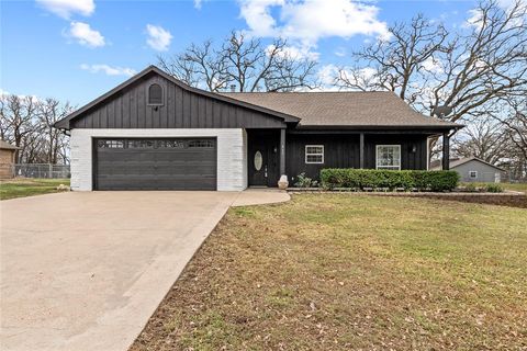 411 Bay Court Gun Barrel City TX 75156