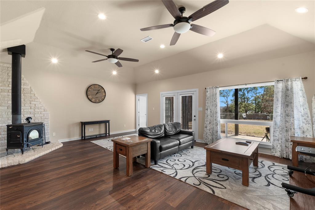 411 Bay Court