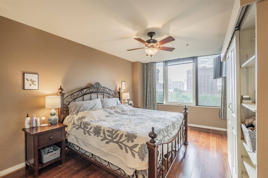 Metropolitan 1200 Main St Condo - Residential