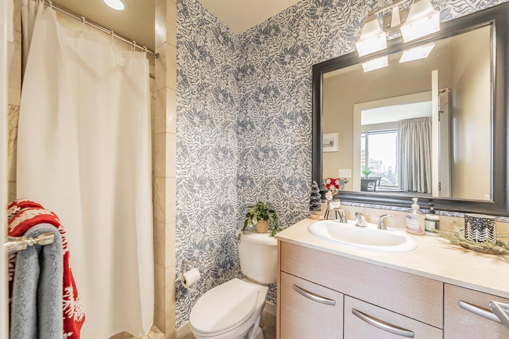 Metropolitan 1200 Main St Condo - Residential