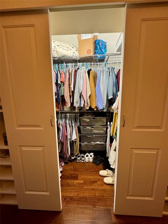 Metropolitan 1200 Main St Condo - Residential