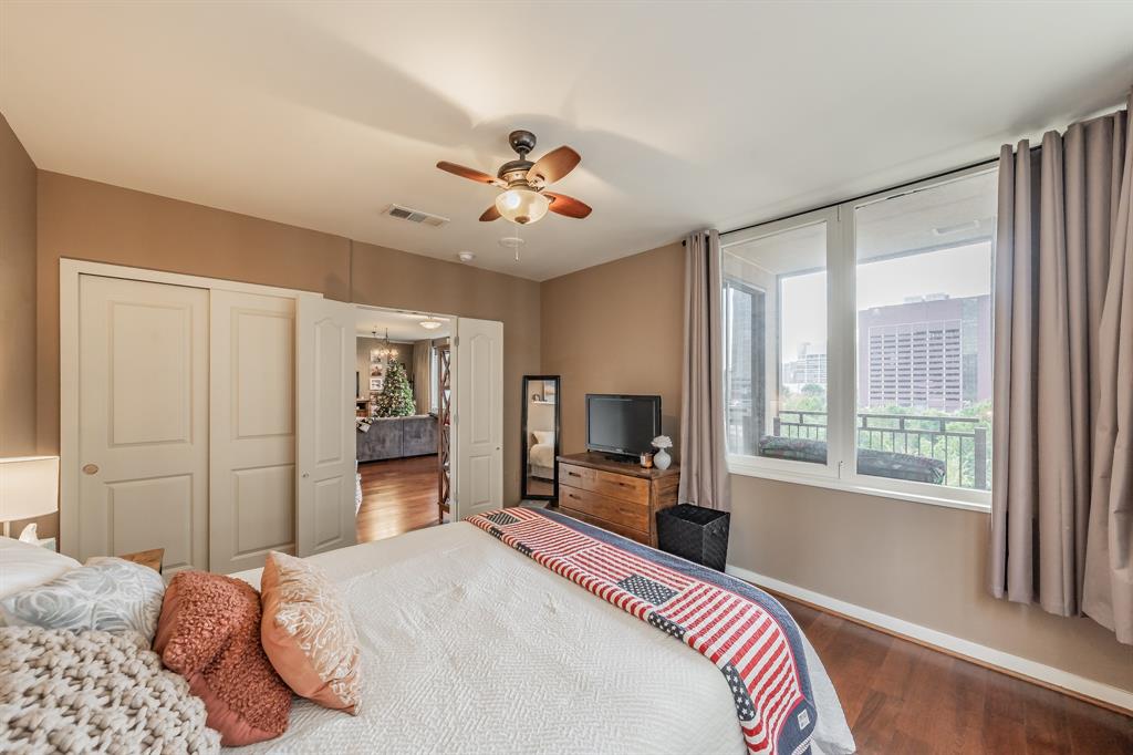 Metropolitan 1200 Main St Condo - Residential