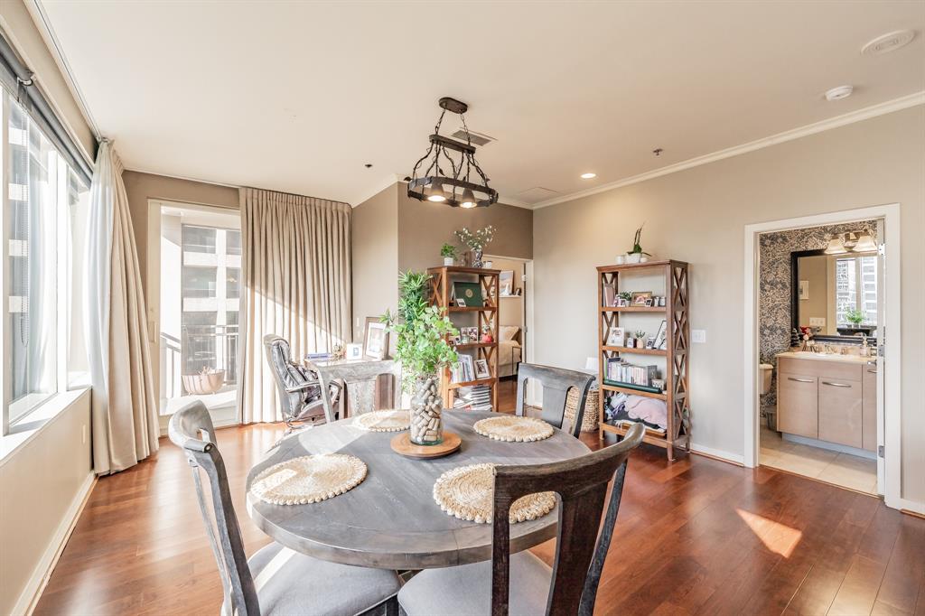 Metropolitan 1200 Main St Condo - Residential