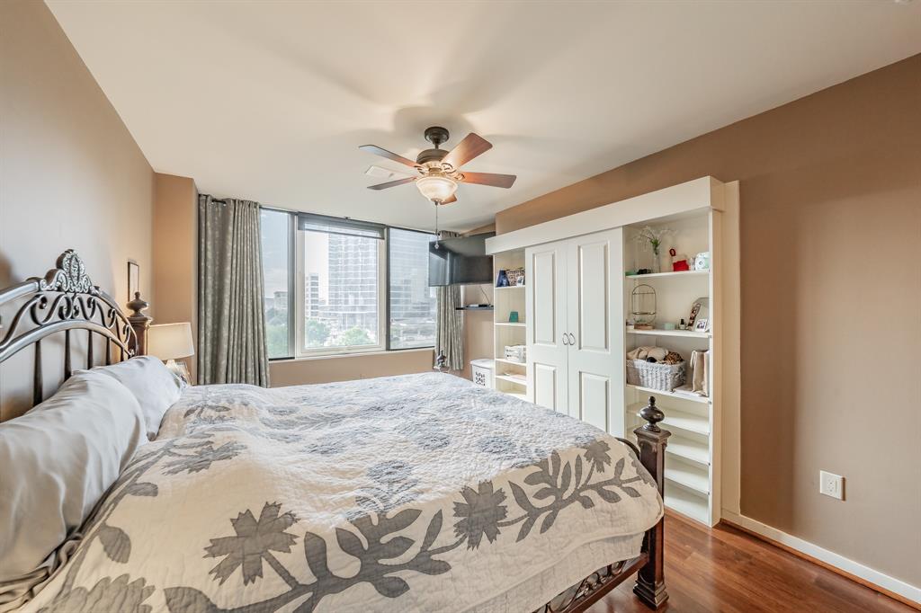 Metropolitan 1200 Main St Condo - Residential