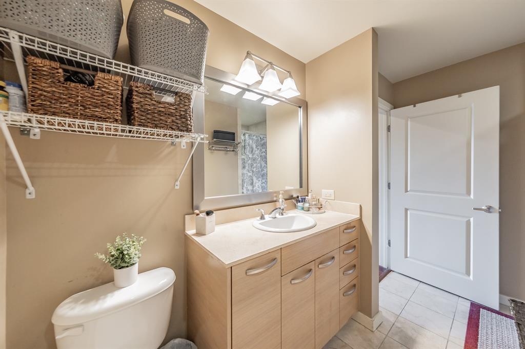 Metropolitan 1200 Main St Condo - Residential