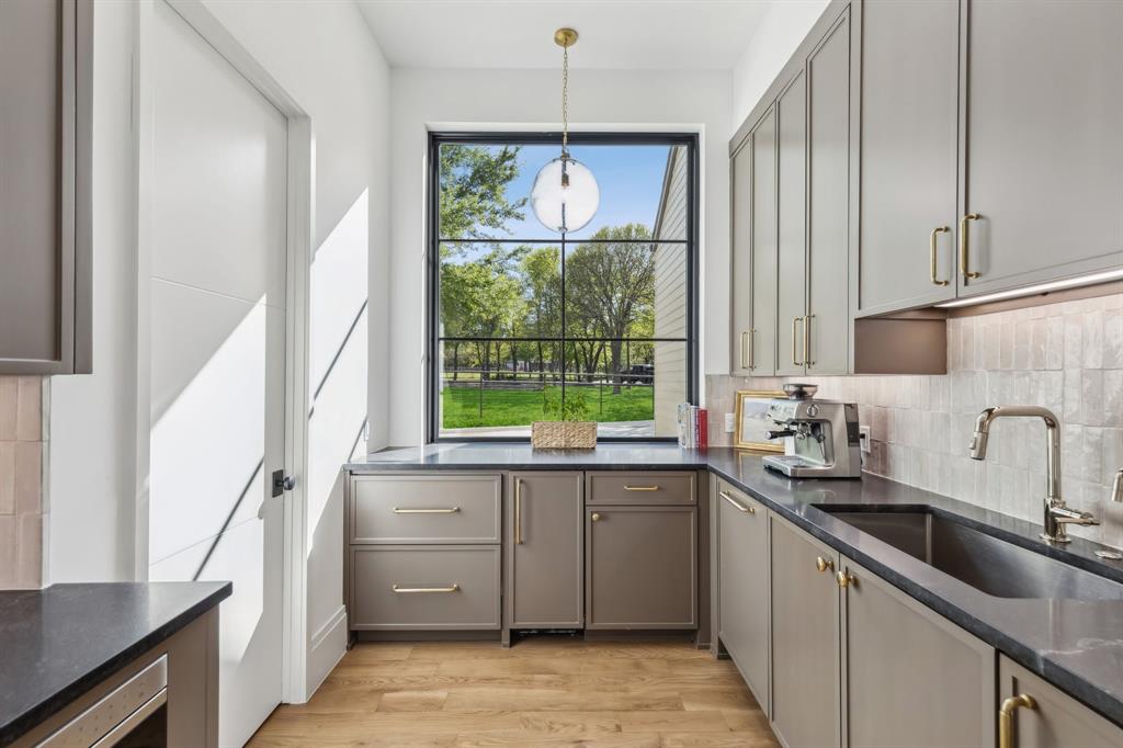 Creekview Estates - Residential