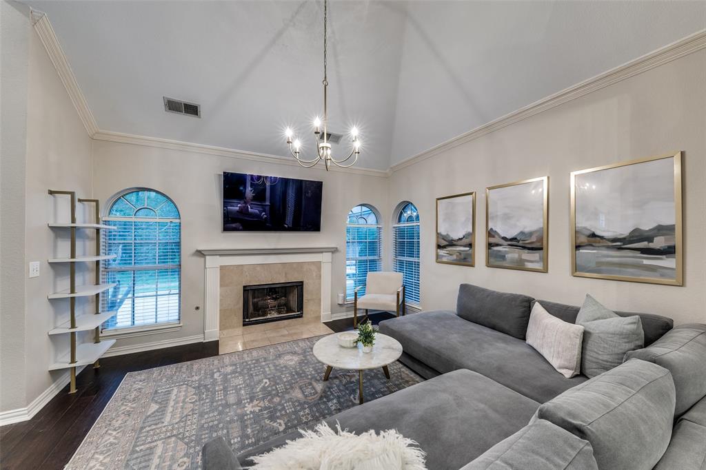 2300 Pagoda Oak Drive
