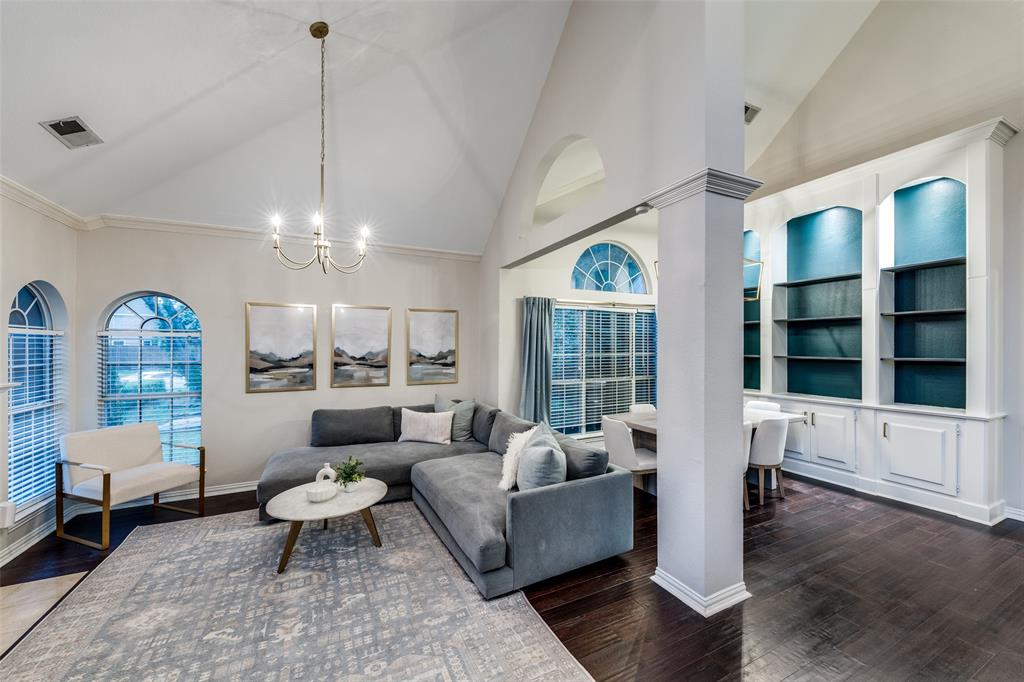 2300 Pagoda Oak Drive