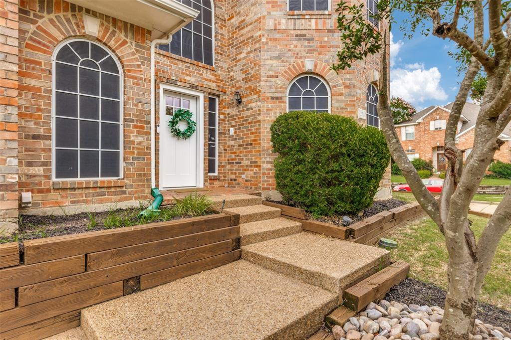 2300 Pagoda Oak Drive