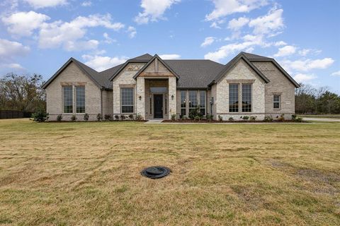 1516 Lynx Loop Forney TX 75126