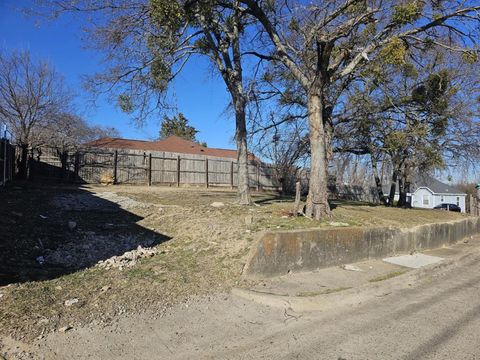 545 Hatton Street Dallas TX 75203