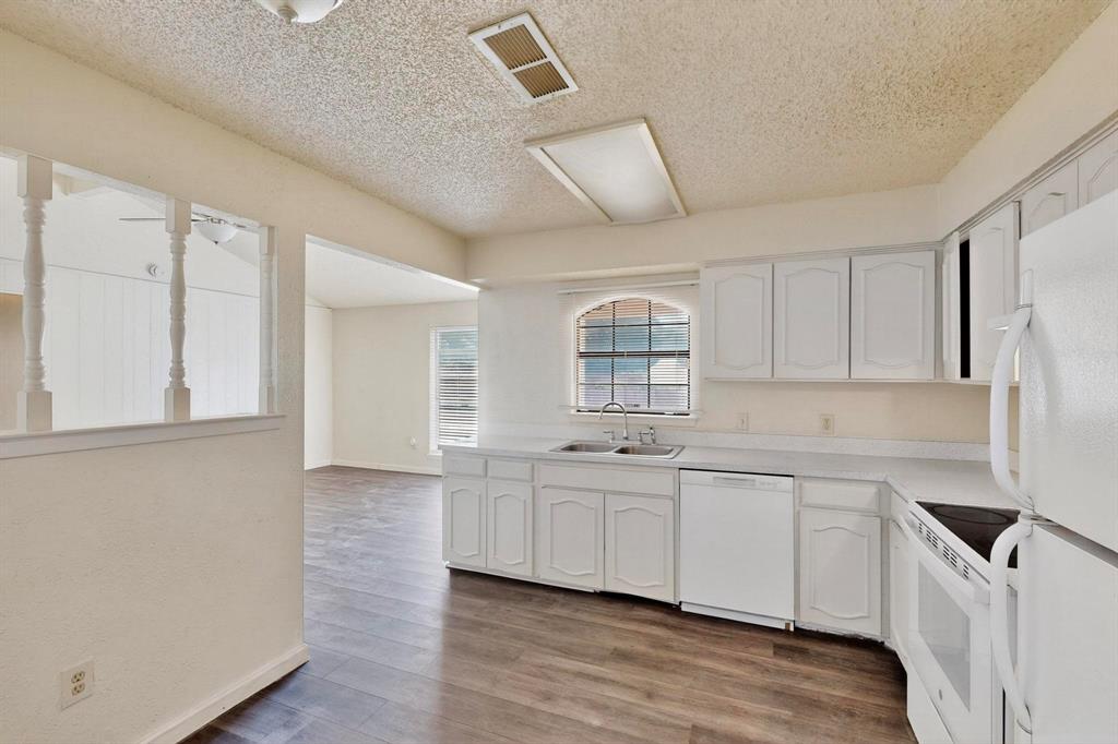 1114 Tracy Lane