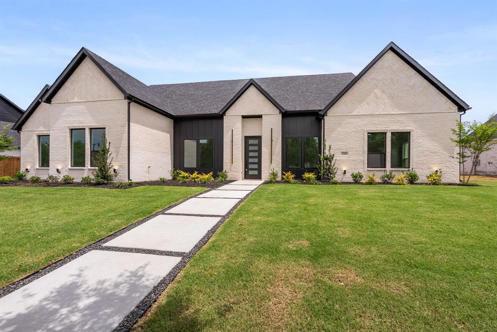 1006 Devonshire Drive N