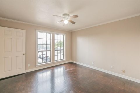 Tiny photo for 4346 Macarthur Avenue, Highland Park, TX 75209 (MLS # 21041531)