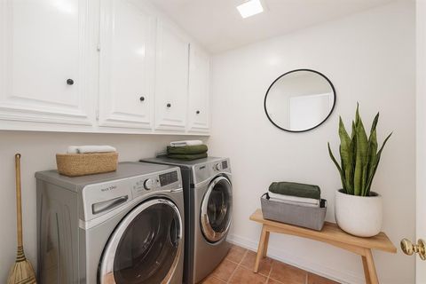 Tiny photo for 4346 Macarthur Avenue, Highland Park, TX 75209 (MLS # 21041531)