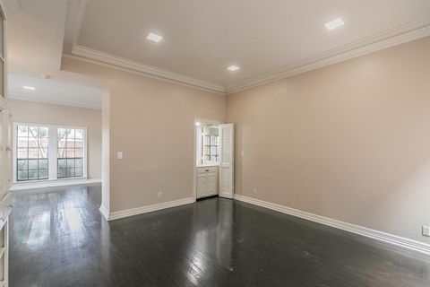 Tiny photo for 4346 Macarthur Avenue, Highland Park, TX 75209 (MLS # 21041531)