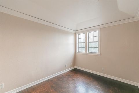 Tiny photo for 4346 Macarthur Avenue, Highland Park, TX 75209 (MLS # 21041531)