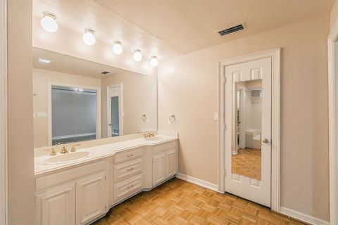 Tiny photo for 4346 Macarthur Avenue, Highland Park, TX 75209 (MLS # 21041531)