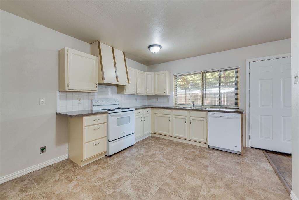 Pleasant Valley Estates - Residential Lease