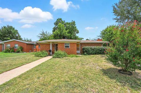 Property photo of 2450 Cambridge Drive, Irving, TX 75061