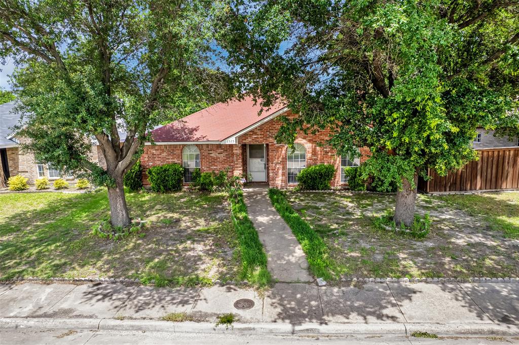 2325 Park Vista Drive