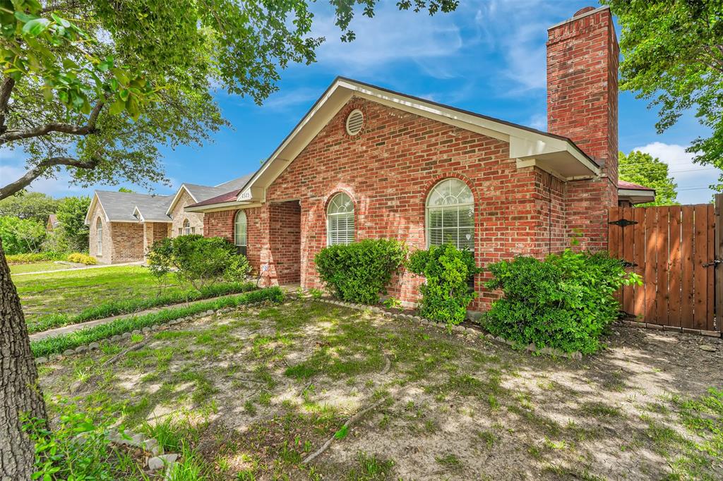 2325 Park Vista Drive