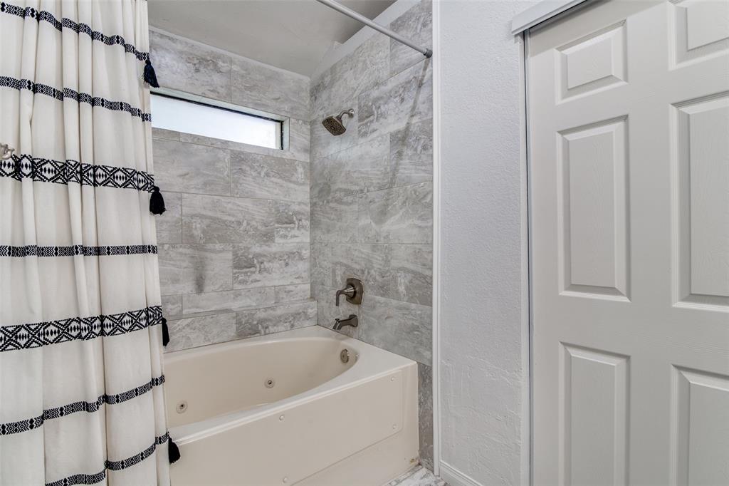 College Park 02 - Residential