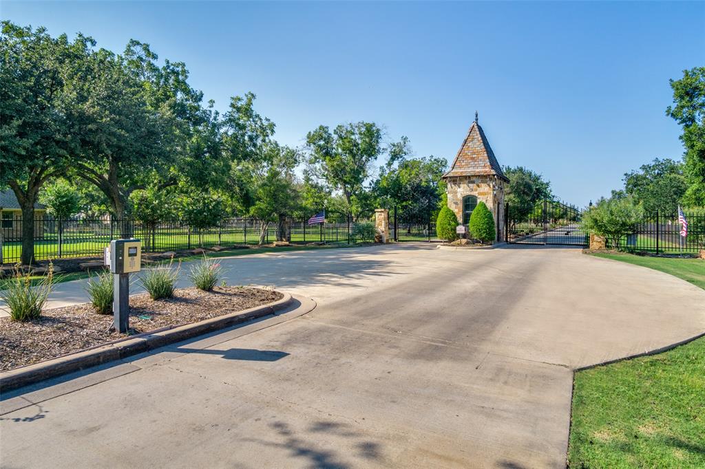 6301 Paper Shell Way
