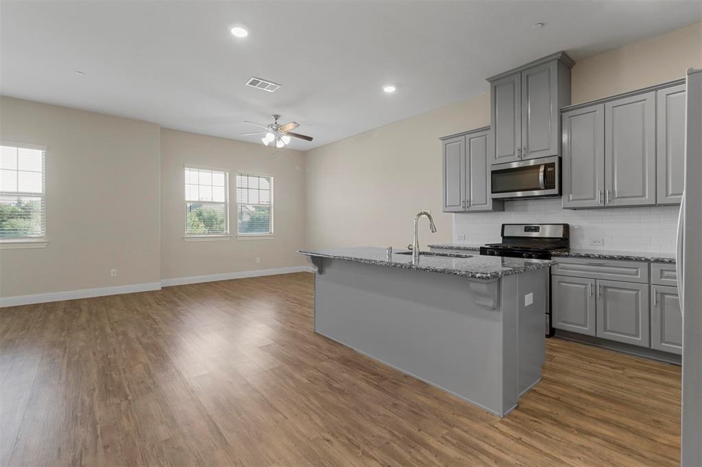 Wade Settlement Ph One - Residential Lease