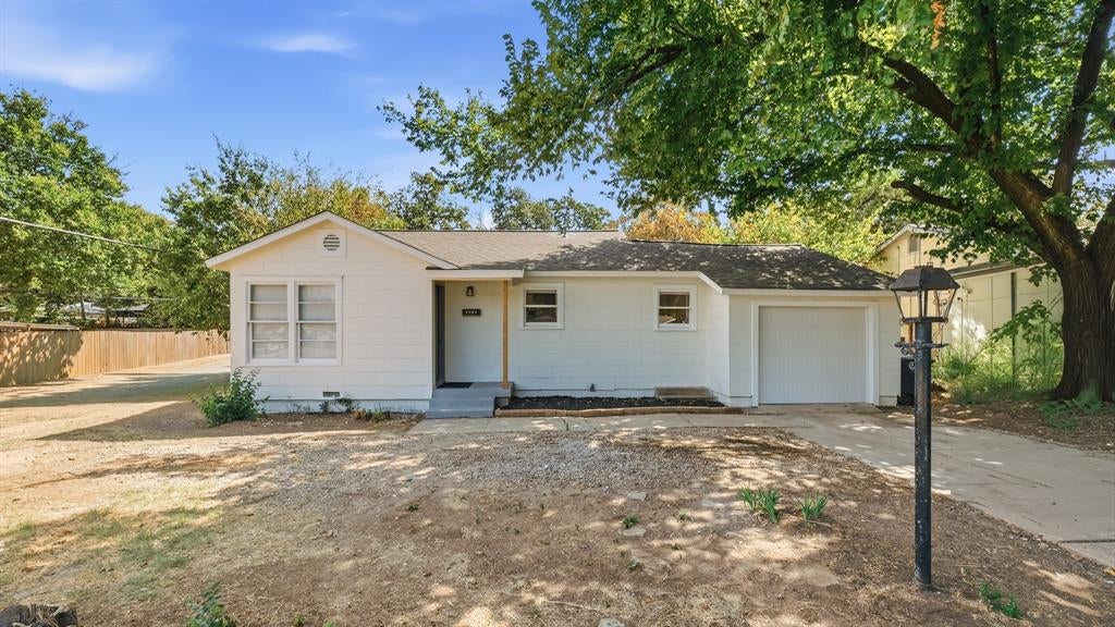 3728 Hardeman Street