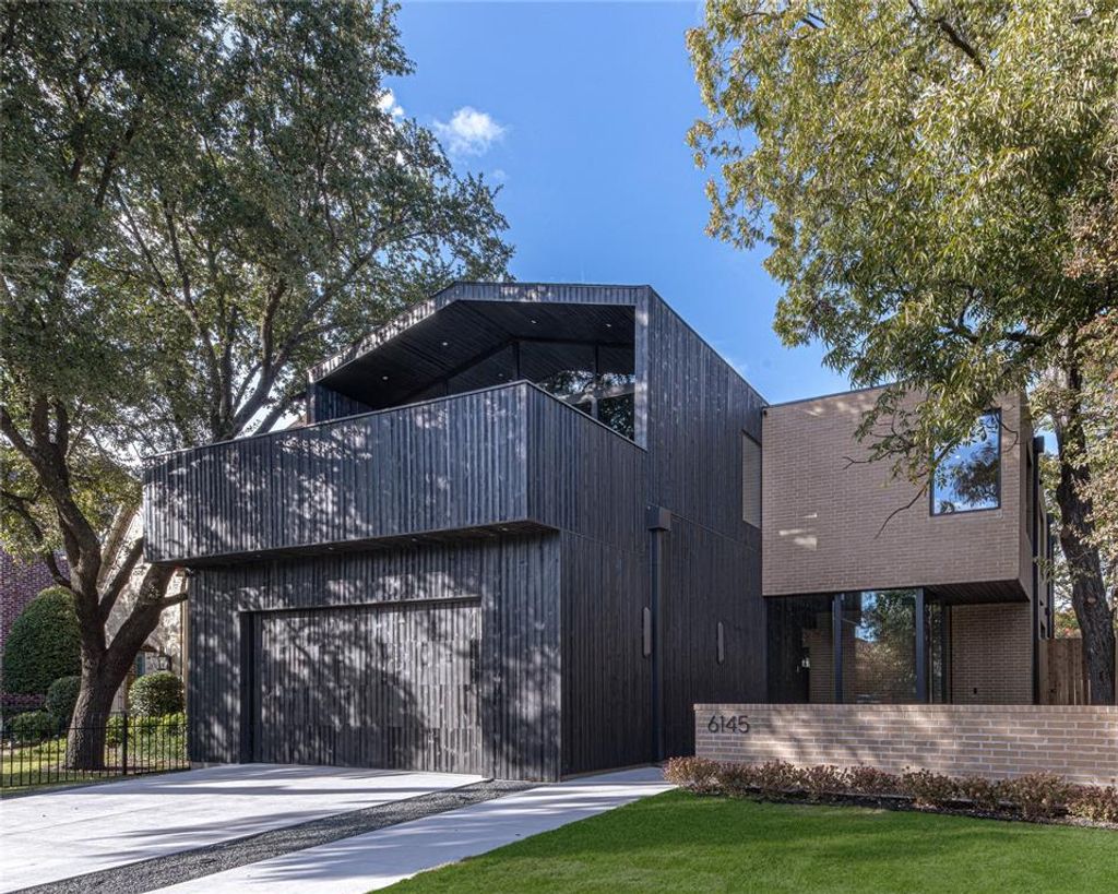 Photo of 6145 Llano Avenue, Dallas, TX 75214 (MLS # 21194071)