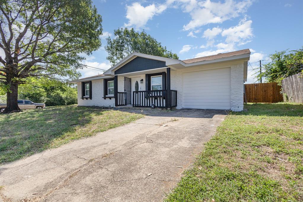 3828 Pacesetter Drive