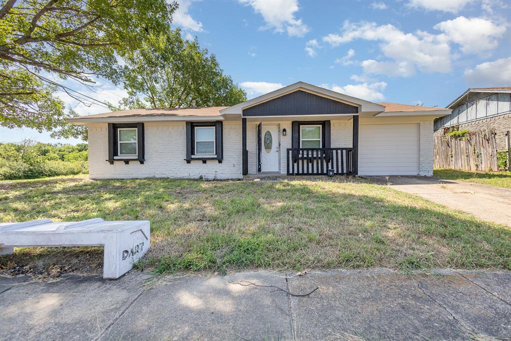 3828 Pacesetter Drive