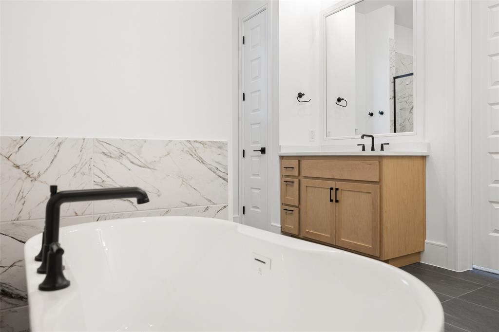 Heath Golf & Yacht Club - Residential