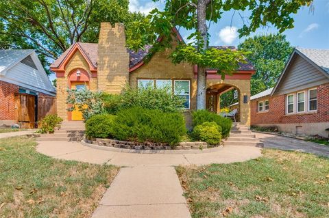 214 S Briscoe Boulevard Dallas TX 75211